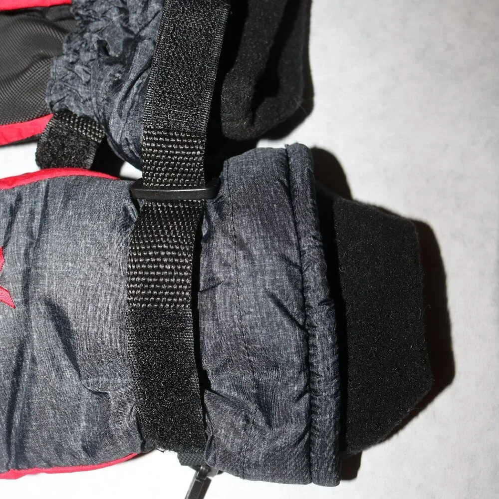 Zeroxposur boys winter gloves youth size small nice used condition with min wear